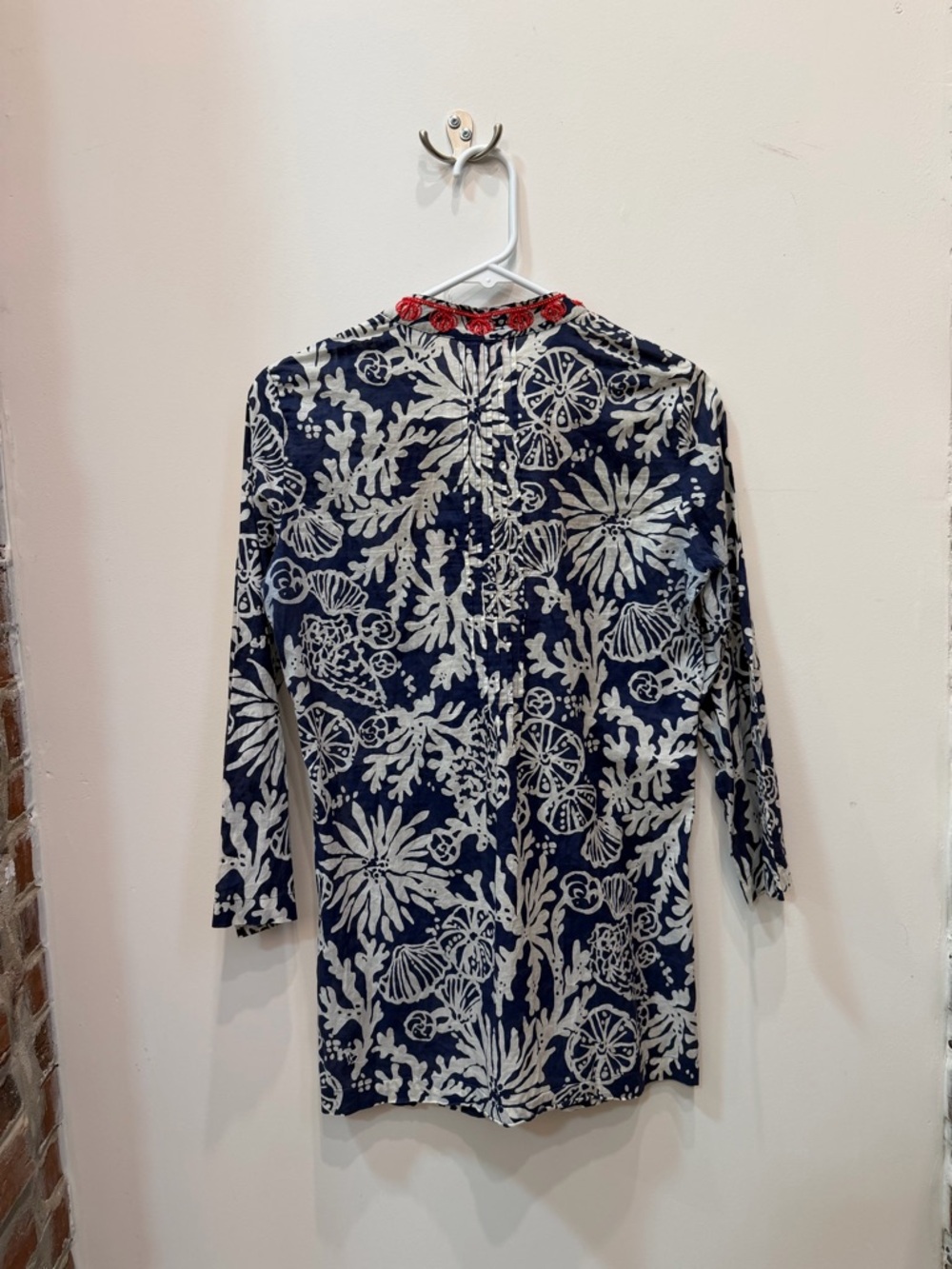 Lilly Pulitzer Navy and White Sea Life Tunic with Coral Bead Embroidery - Picture 4 of 4